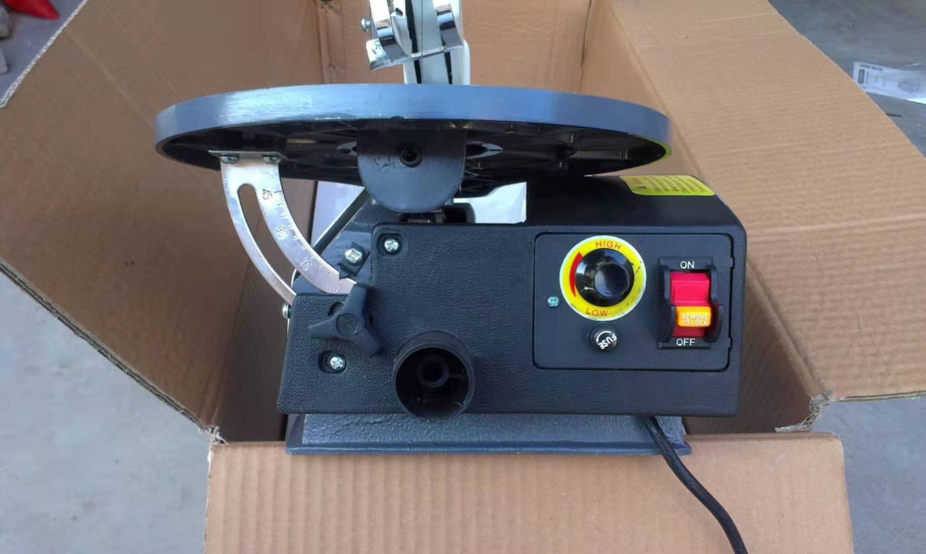 Machine industrielle de découp - Woodworking Saw avis et prix